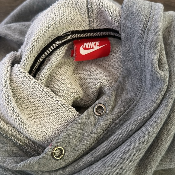 Nike Medium Women’s Sweater - Picture 3 of 4